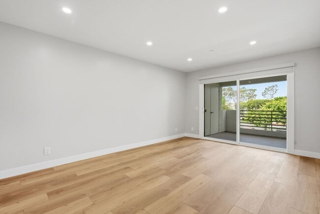 Building Photo - Fully Remodeled Coastal Condo in Villa Balboa | 2 Bed, 2 Bath