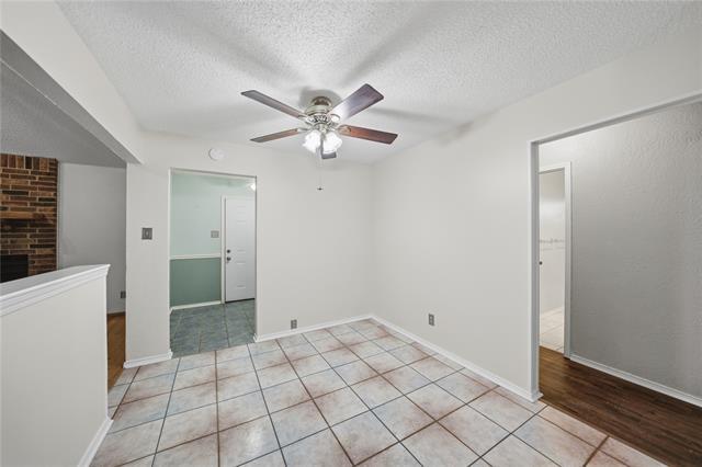 Building Photo - 1129 W Hills Terrace