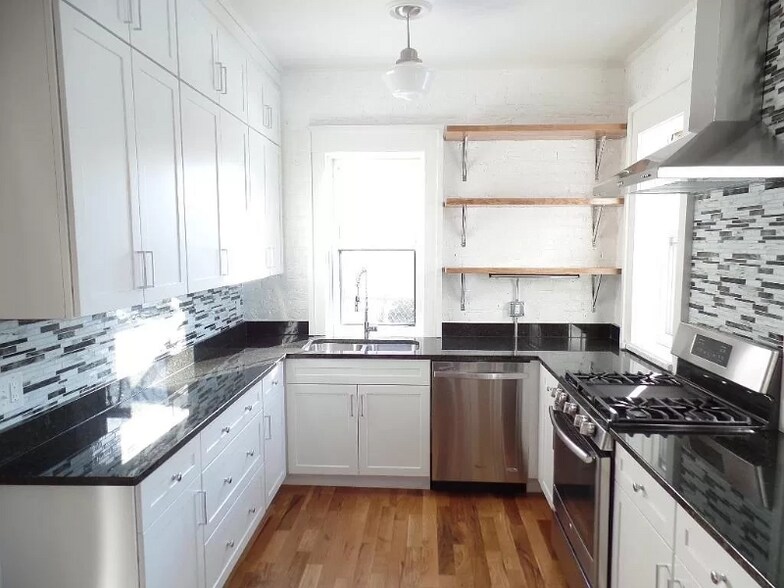 Building Photo - 1900 Columbus Ave.