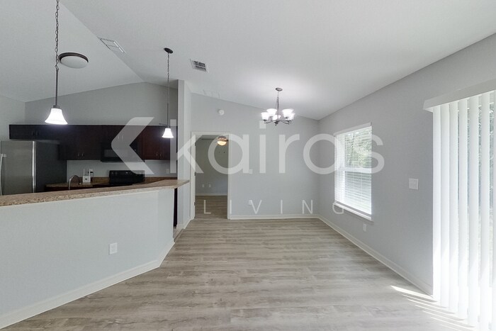 Building Photo - 8790 SW 135th Pl