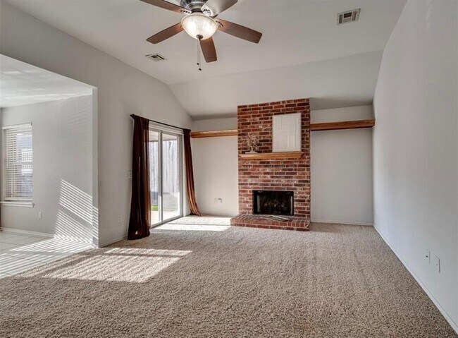 Building Photo - 12276 SW 10th St