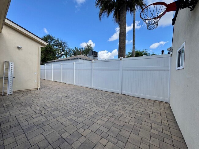 Building Photo - Peaceful North Hollywood street, charming three-bedroom, three-bathroom residence