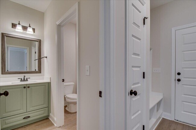 Building Photo - 5123 Huntley Trl