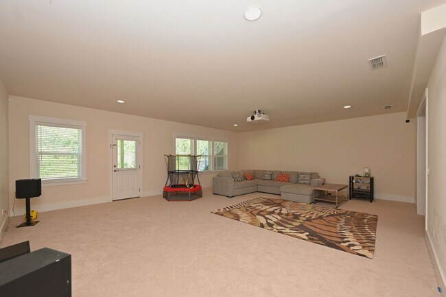 Building Photo - **EXECUTIVE HOME IN WILLIAMSON COUNTY WITH RARE WALK-OUT BASEMENT AND TONS OF STORAGE**