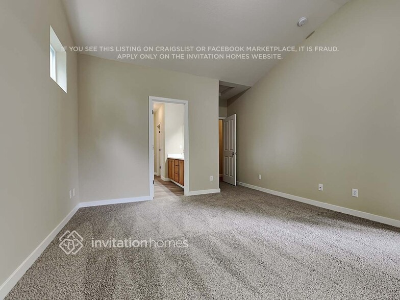 Building Photo - 9208 Periwinkle Loop NE