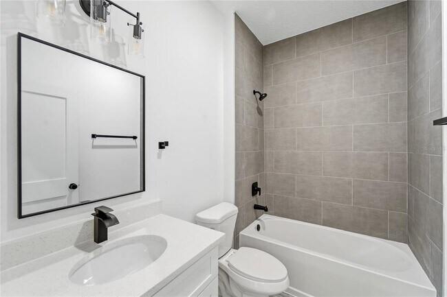 Building Photo - 2200 SW 156th Loop