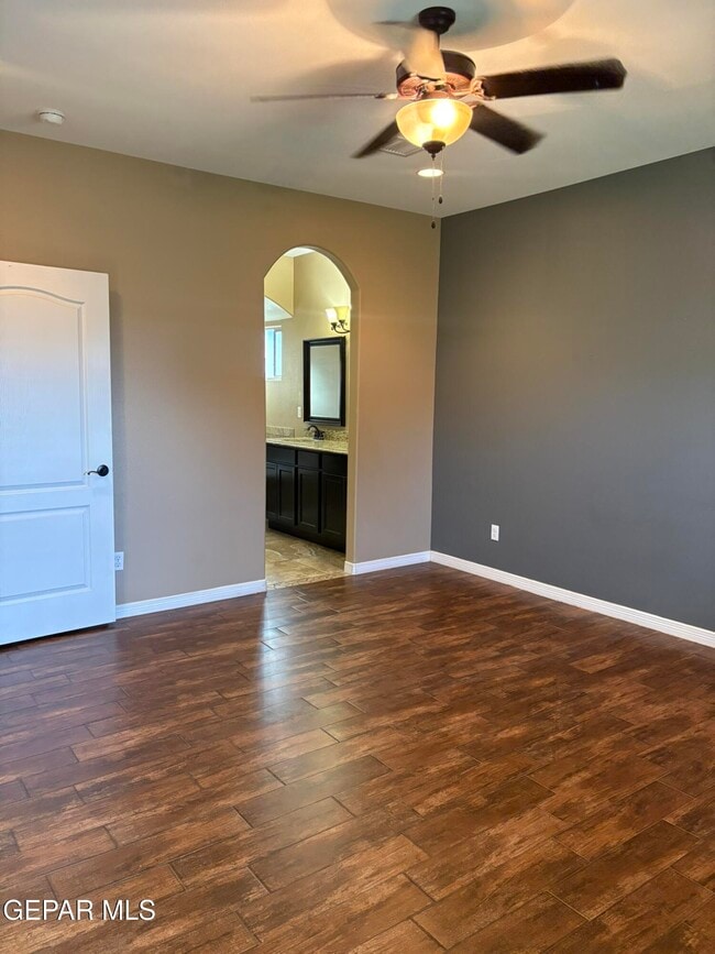 Building Photo - 14664 Christian Castle