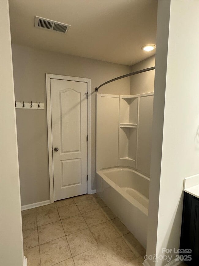 Building Photo - 18431 The Commons Blvd