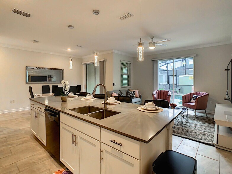 Building Photo - 2865 Simile St