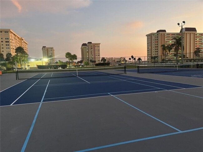 Building Photo - 4750 Cove Cir