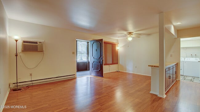 Building Photo - 138 Amberly Dr
