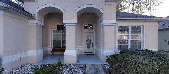 Building Photo - 10542 Castlebar Glen Dr S