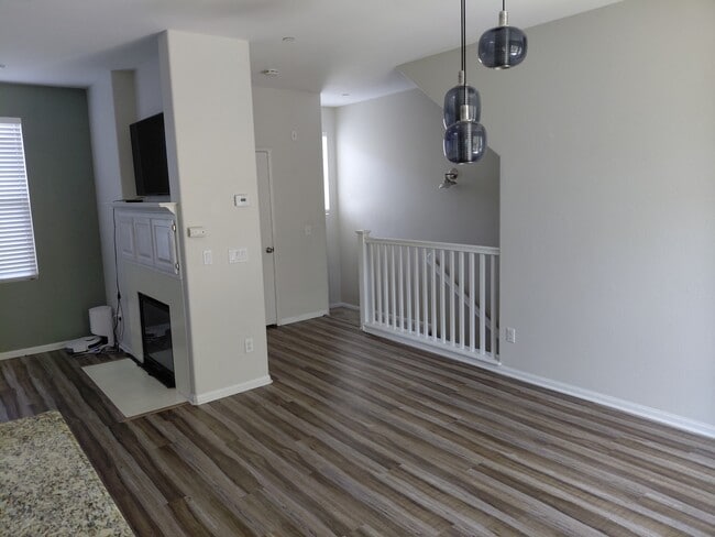 Building Photo - 1830 Crimson Ct