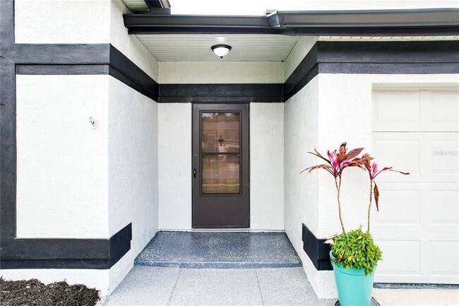 Building Photo - 5716 Delano Ln