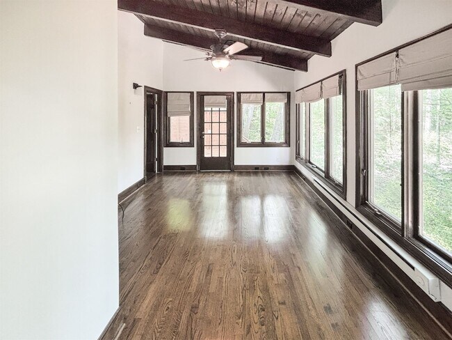 Building Photo - Beautifully Updated 4-Bedroom Home in Top-Rated Walton High District