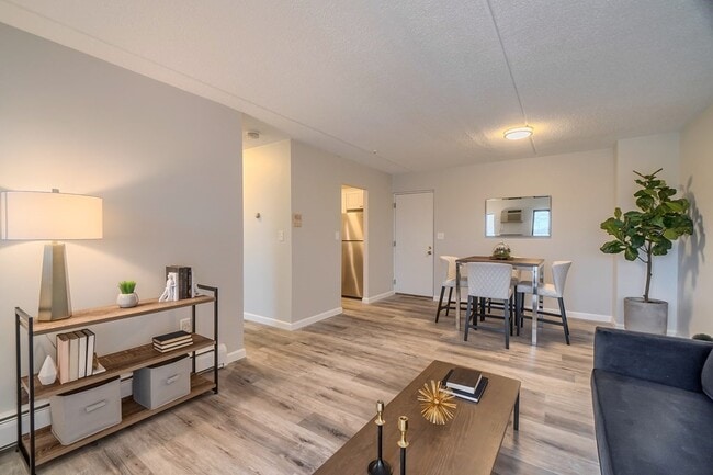 Building Photo - 159 Franklin St