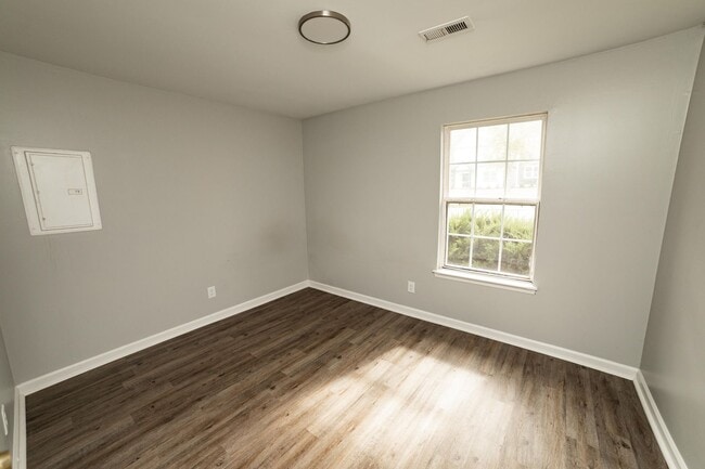 Building Photo - 200 Bellmore Ave