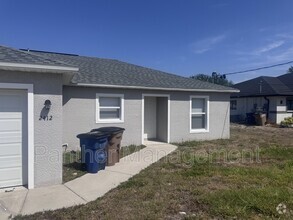 Building Photo - 2412 Vernon Ave S