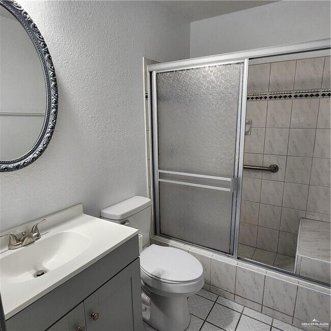 Building Photo - 2728 N 26th St