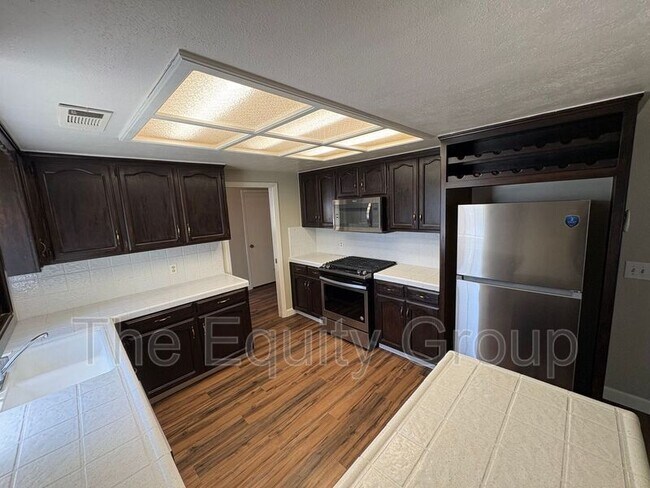 Building Photo - 3702 W Dorothea Ct