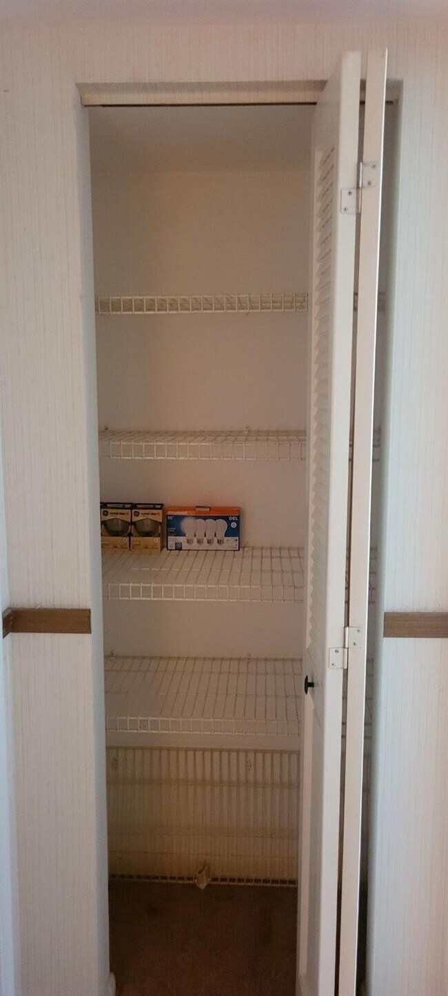 Building Photo - 151 SW 135th Terrace