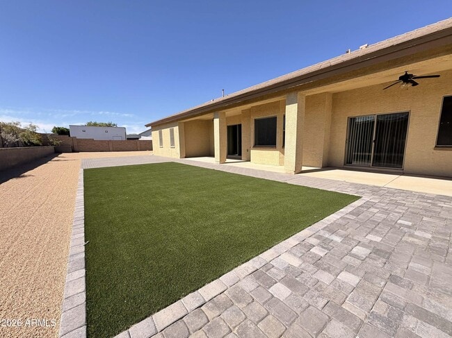 Building Photo - 13031 W Stella Ct