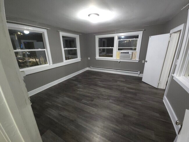 Building Photo - 3603 Waukegan Rd