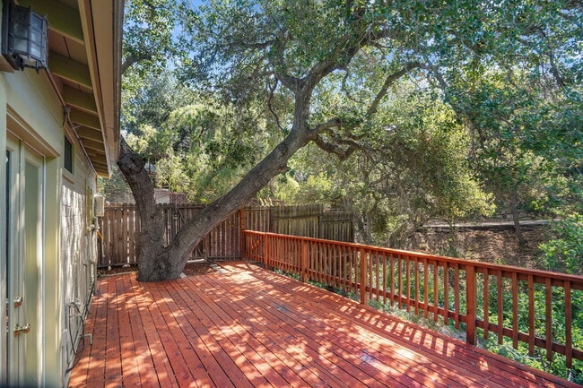 Building Photo - 21652 Encina Rd