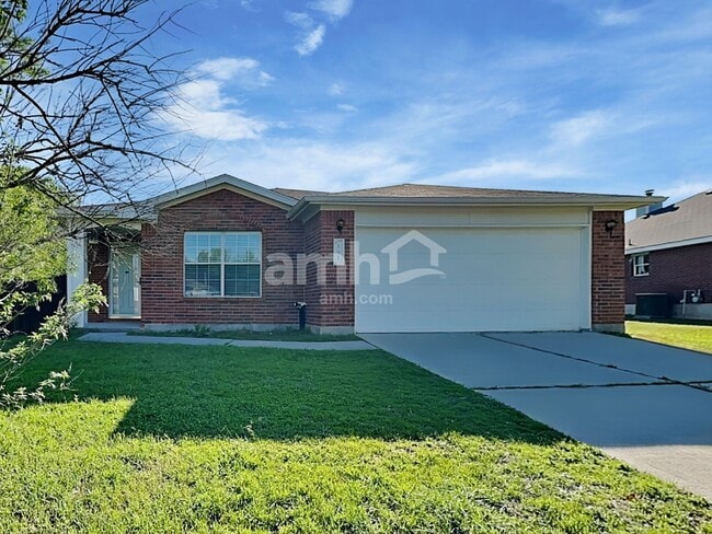 Building Photo - 161 Spring Branch Loop