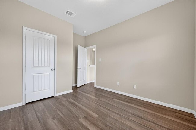 Building Photo - 3843 Briar Water Ct