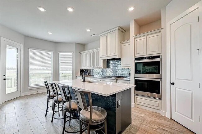 Building Photo - 216 Waterstone Dr