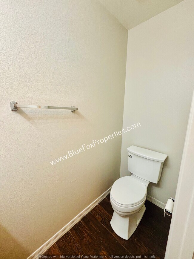 Building Photo - 5858 E Sanderling Dr