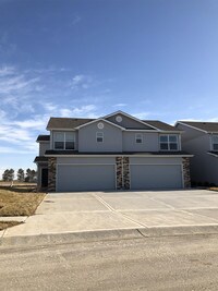 Building Photo - 19535 Mulberry Ln