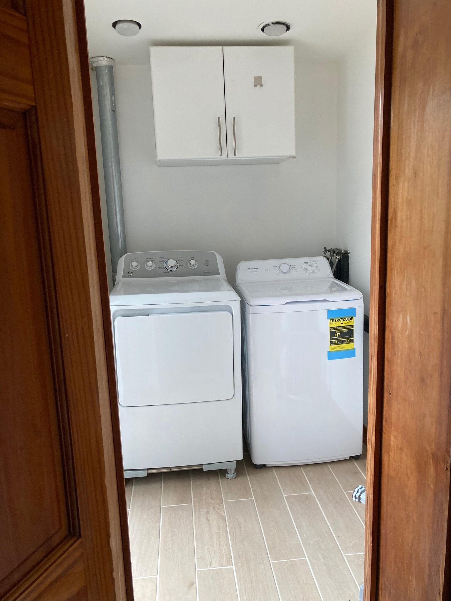 Private Laundry Room - 541 47th St