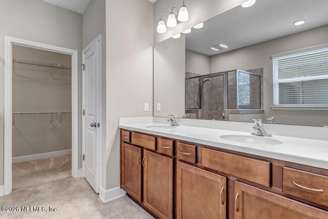 Building Photo - 132 Vista Lake Cir