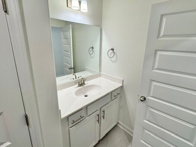 Building Photo - Open House, Thursday, July 17, 2025 1 PM t...