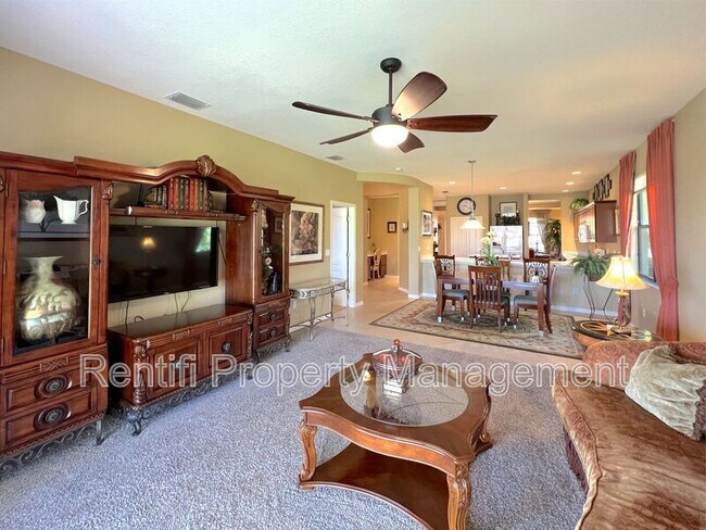 Building Photo - 11915 Country Day Cir
