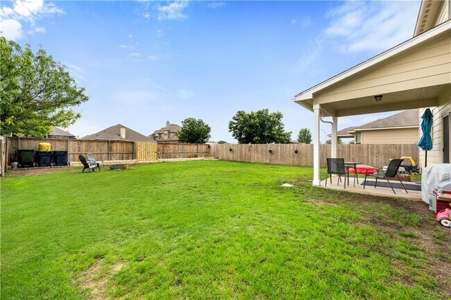 Building Photo - 108 Quarry Ln