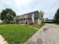 Building Photo - 4245 Oak Park Dr SE
