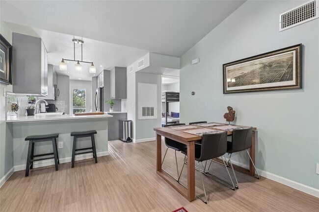 Building Photo - 2450 Wickersham Ln
