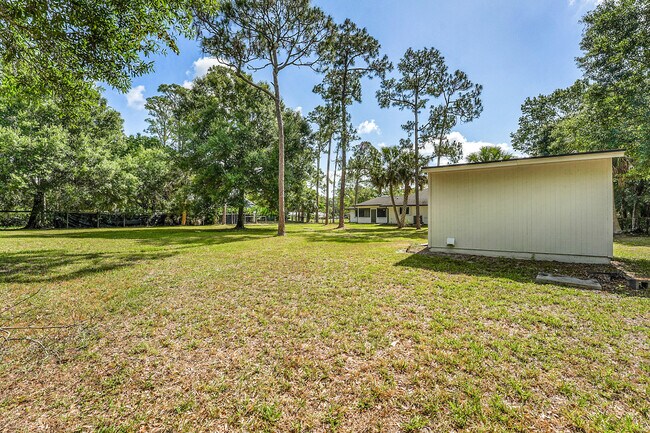 Building Photo - 17717 Bridle Ln