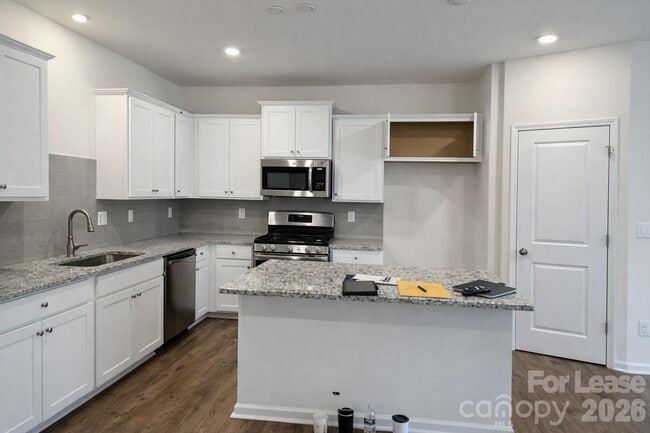 Building Photo - 2810 Trinity St