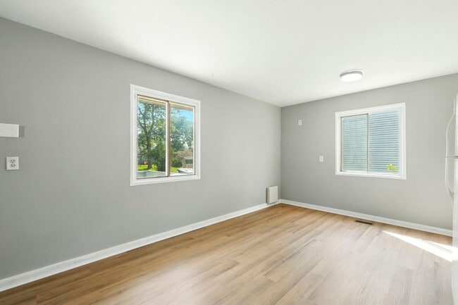 Building Photo - 3 bedroom home!