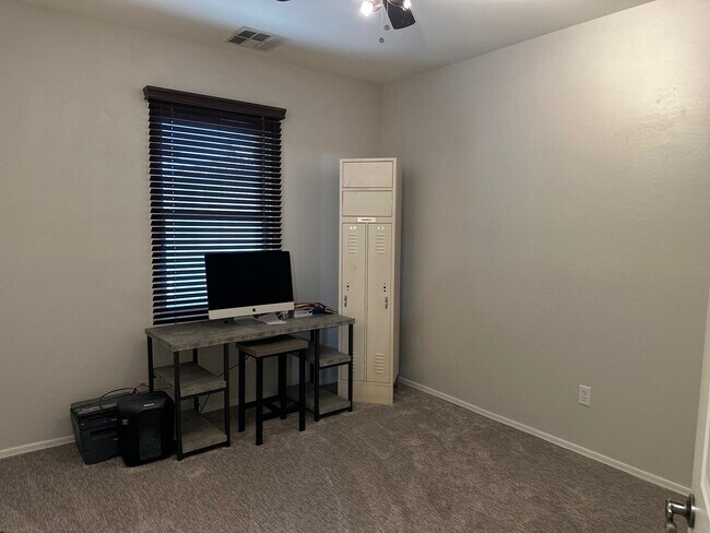 Building Photo - Charming Gilbert Home in Prime Location!
