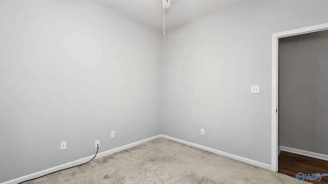 Building Photo - 141 Canterbury Dr