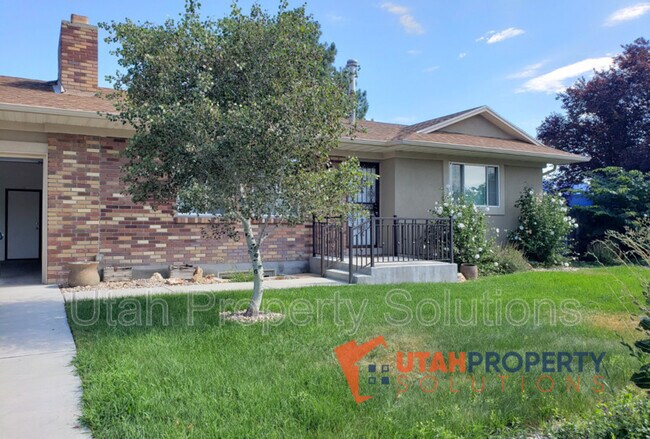 Primary Photo - 2880 La Strada Way