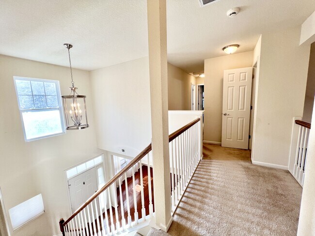 Building Photo - 109 Zebulon Ct