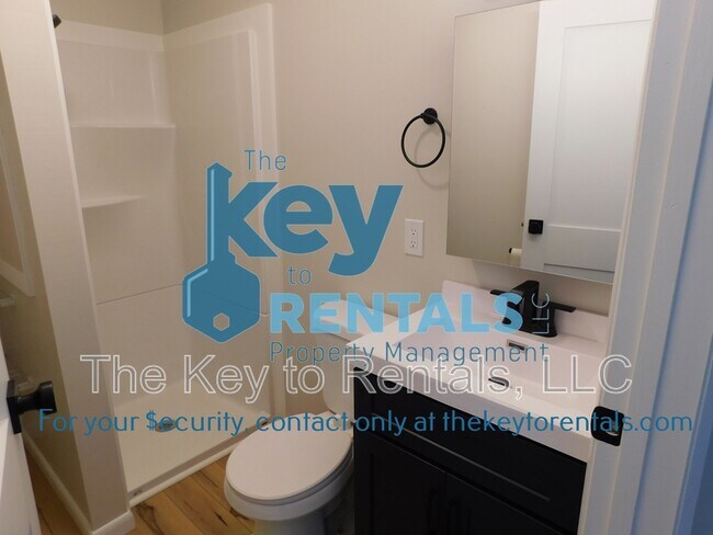 Building Photo - 182 E Main St