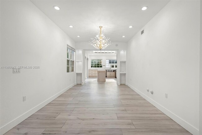 Building Photo - 4491 Prairie Ave