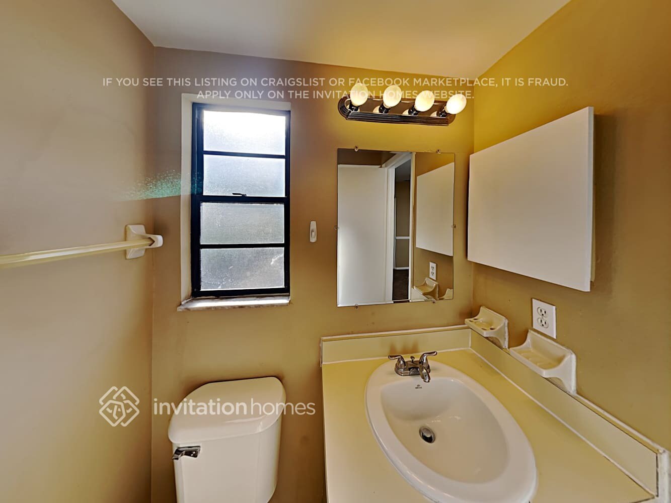 Building Photo - 15908 Bridgewater Ln